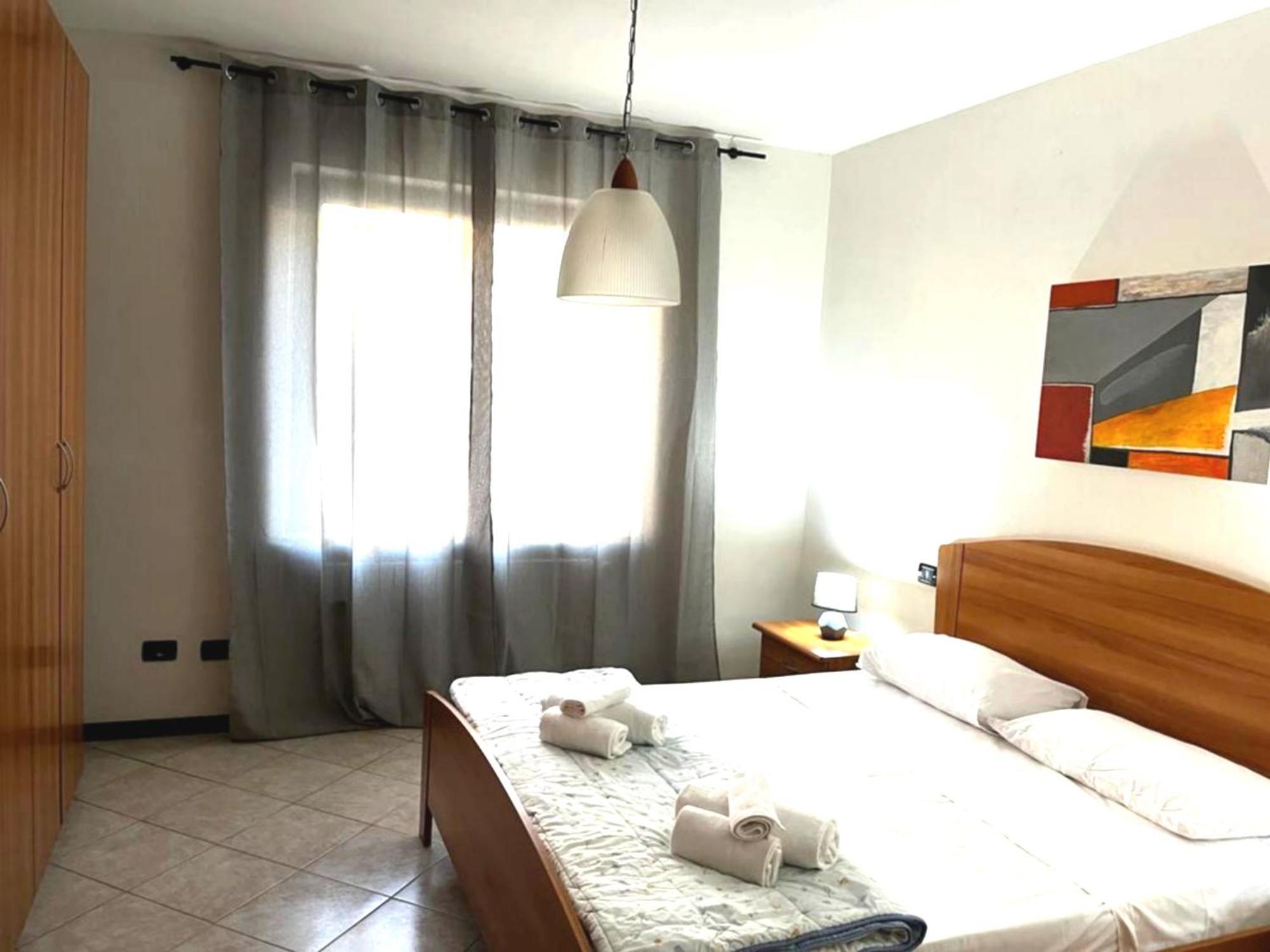 Desenzanoloft Yellow Apartment Desenzano del Garda Zewnętrze zdjęcie