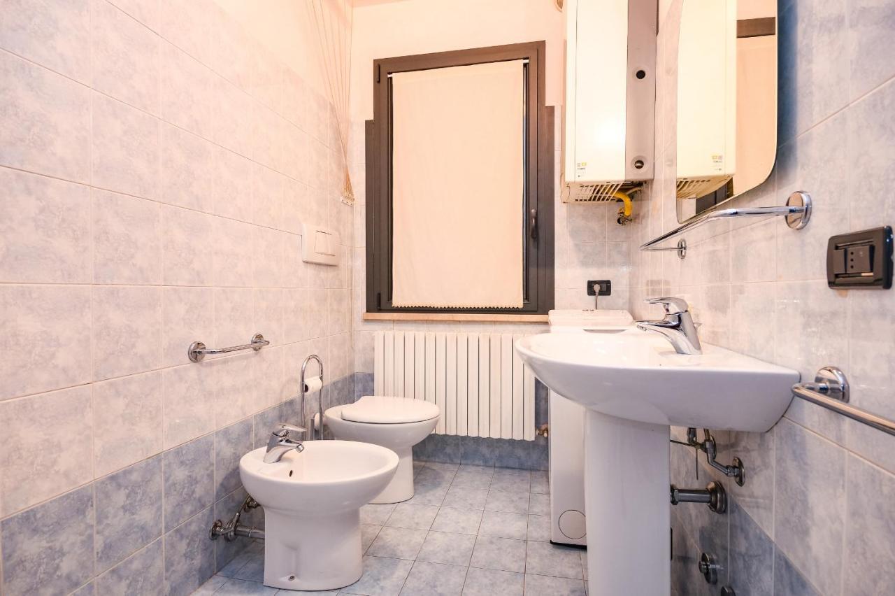 Desenzanoloft Yellow Apartment Desenzano del Garda Zewnętrze zdjęcie