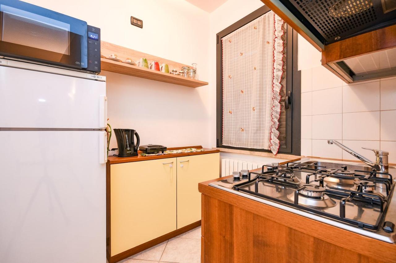 Desenzanoloft Yellow Apartment Desenzano del Garda Zewnętrze zdjęcie